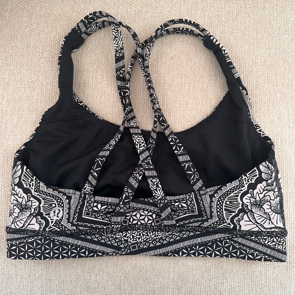 Lululemon Energy Sports Bra Geometric Black/White Size 4 - Picture 3 of 7
